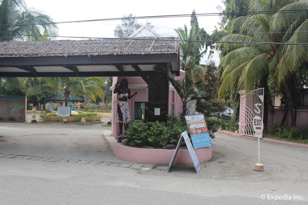 Wild Orchid Beach Resort Olóngapo Exterior foto