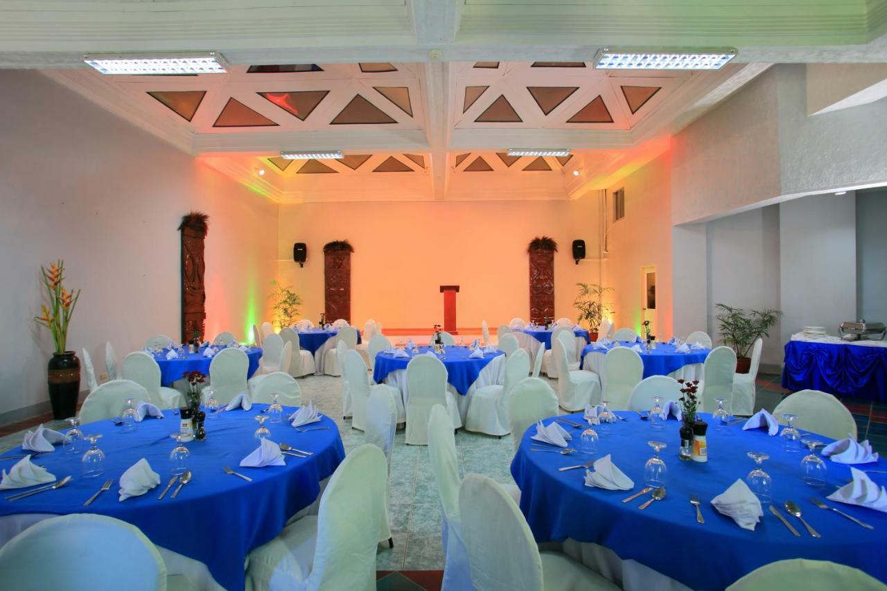 Wild Orchid Beach Resort Olóngapo Exterior foto